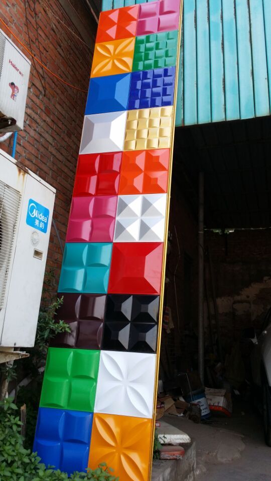 漯河意達鋼材彩鋼瓦廠 三維扣板安裝說明(圖1)